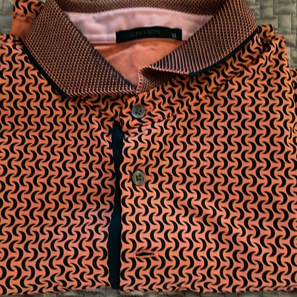 Greyson Size XL light coral orange and black